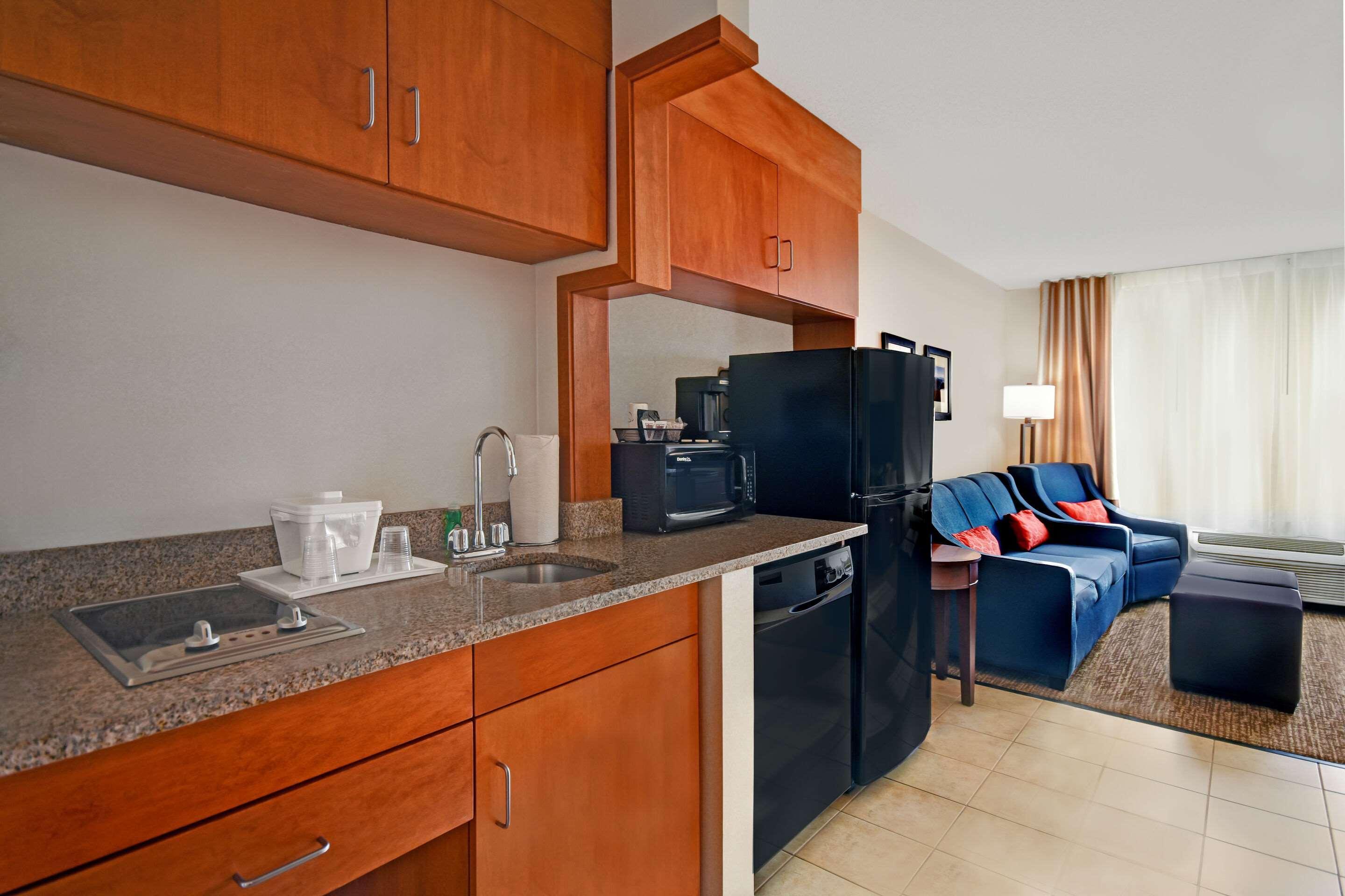 Comfort Inn & Suites Wilton Exterior foto
